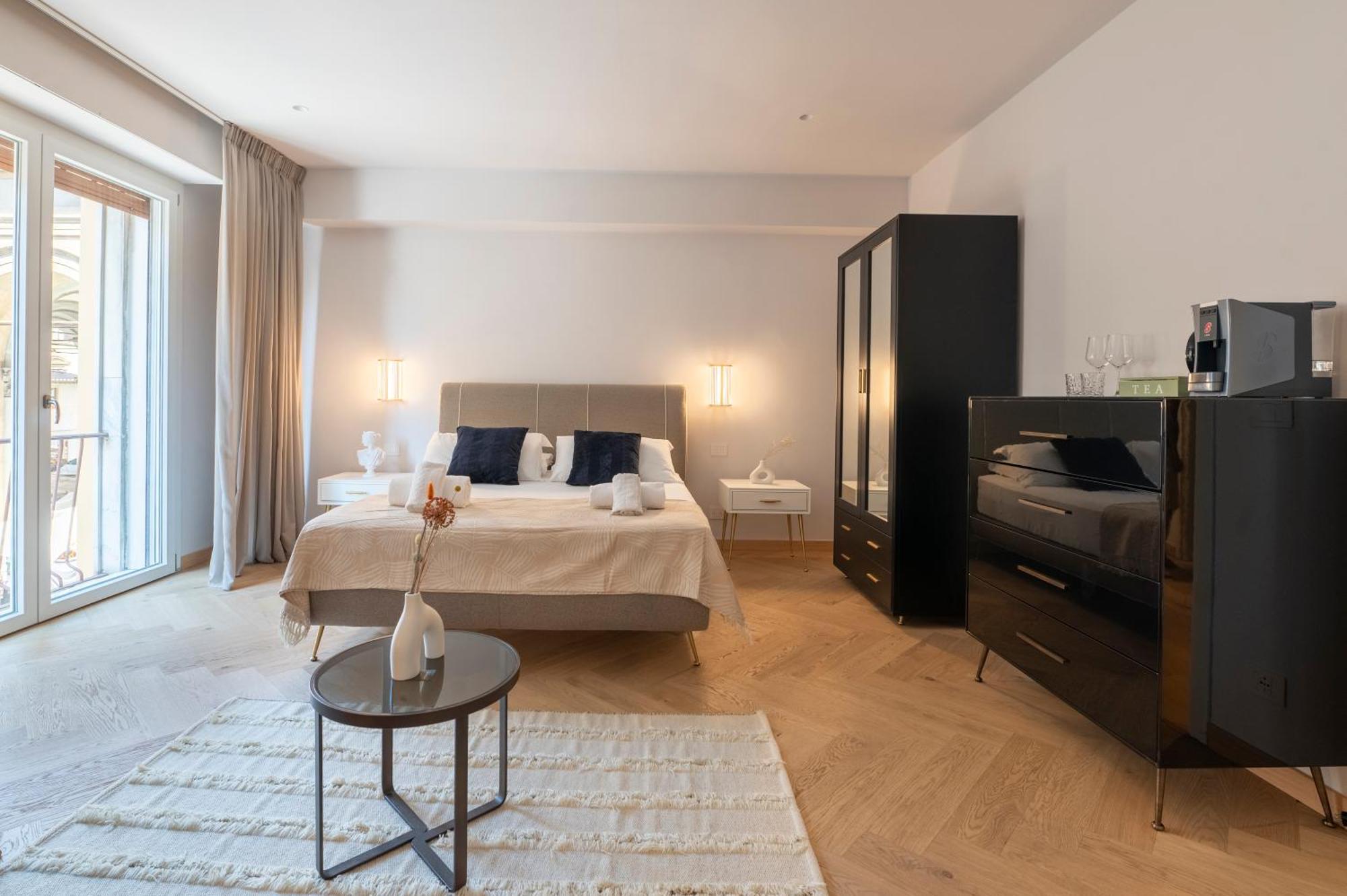 The Old Palace- Luxury Suites Signoria Florens Exteriör bild