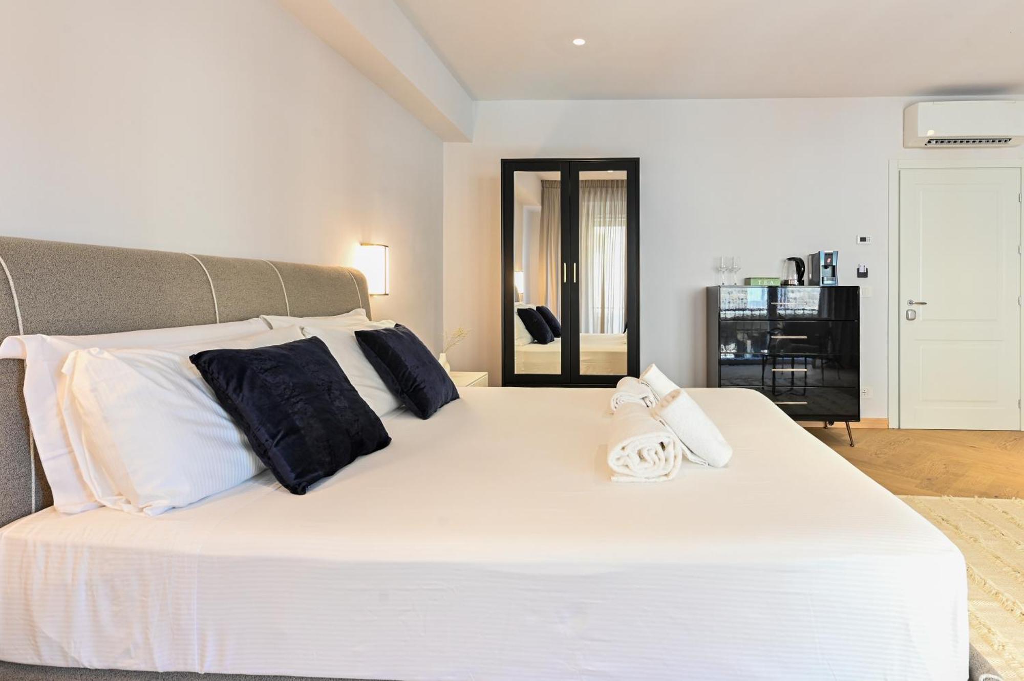 The Old Palace- Luxury Suites Signoria Florens Exteriör bild