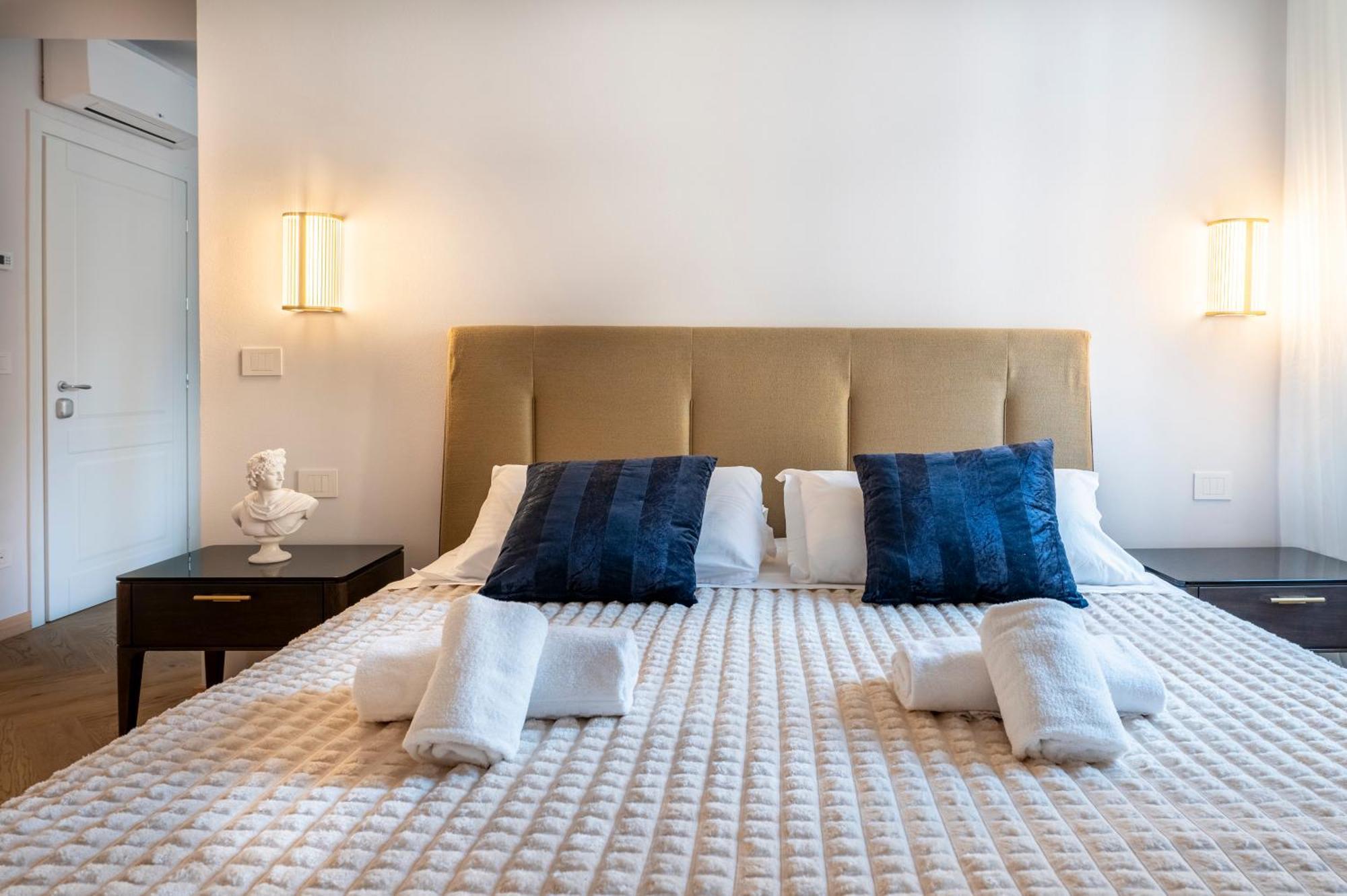 The Old Palace- Luxury Suites Signoria Florens Exteriör bild